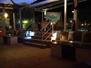 Hotel Pantheon Hall Mesongí