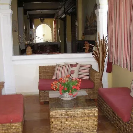 Hotel Pantheon Hall 2*